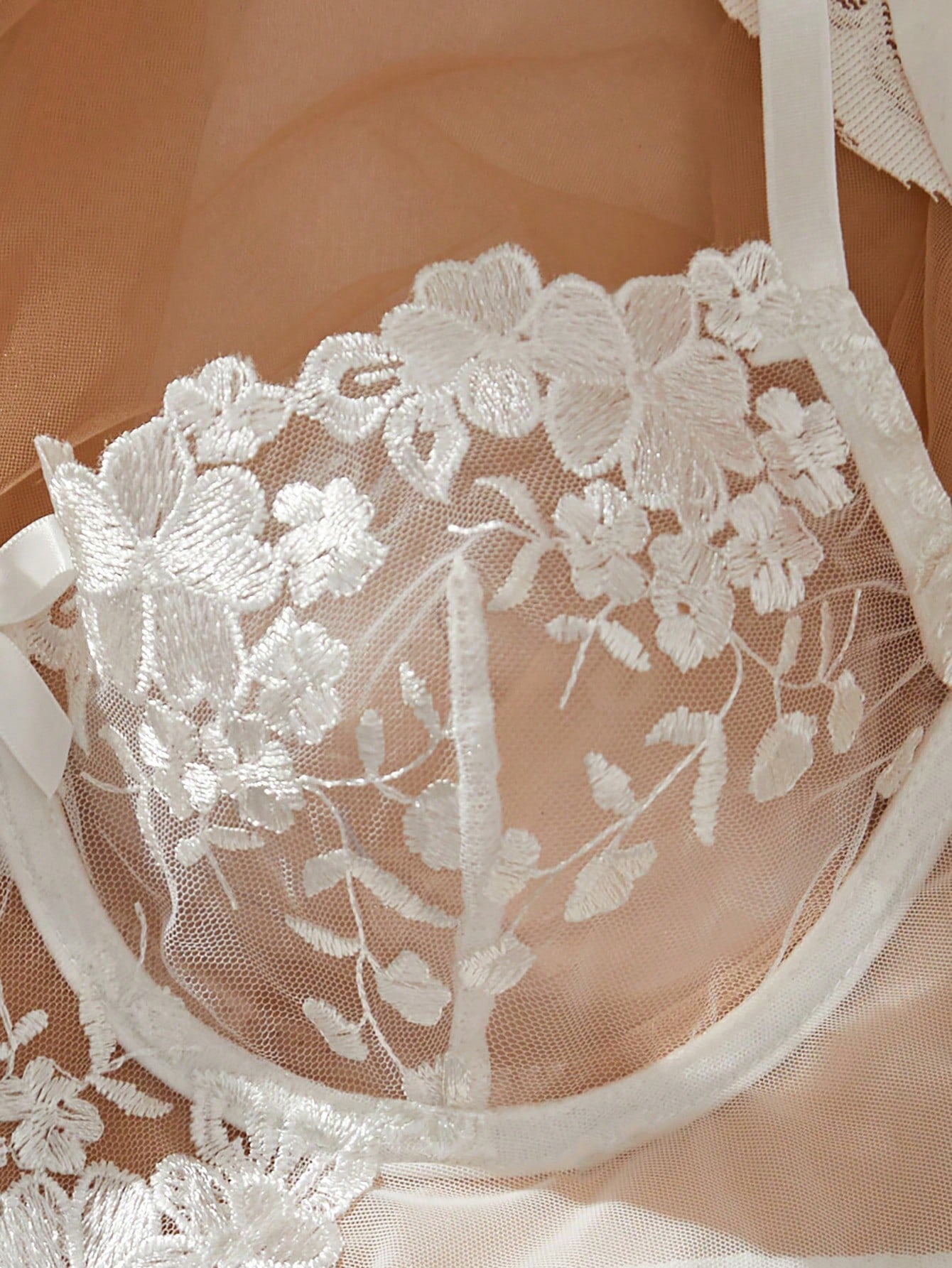 Romantic White Floral Lace Lin - Sheer Bra Lace ulasan dan harga